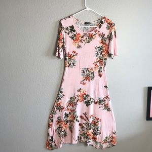 Shop Stevie blush pink floral dress size Med